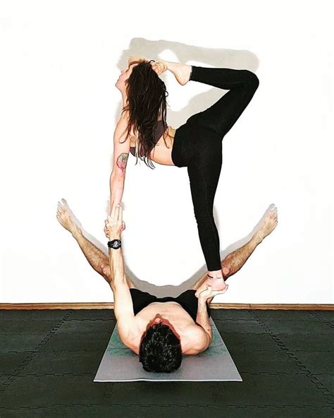 Couples yoga goals ️ #yogalifestyle | Couples yoga ...