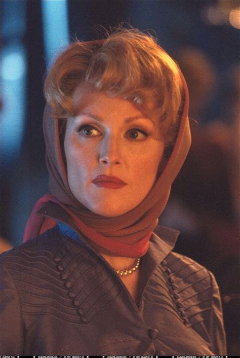 Cathy whitaker (julianne moore) and her husband, frank (dennis quaid), are a seemingly perfect couple. Julianne Moore as Cathy in 'Far From Heaven', 2002. | Some ...