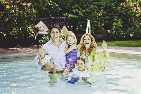 Canadians will go to the polls on september 20, as justin trudeau's liberals seek a renewed majority in parliament. Is Justin Trudeau the candidate Canadian women have been ...