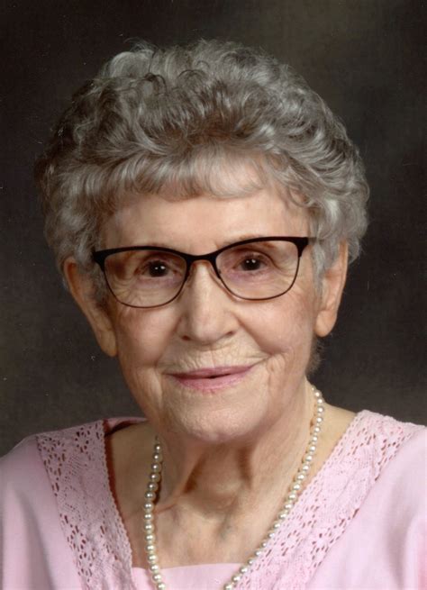 Roses, tulips, lilies, daisies, irises, orchids, poms Shirley Cayton Obituary - Wilmington, NC