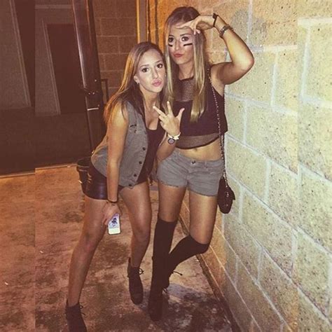 It is amazing how friendships between species, can form bonds of such deep trust. College Girls Are Crazy, Fun And Sexy (37 pics)