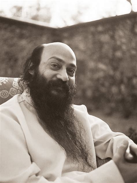 Rajneesh war ein spitzname, den osho in seiner kindheit erhielt.23. Osho / Chandra Mohan Jain (With images) | Osho, Photo ...