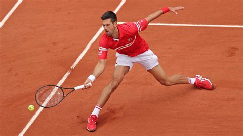Titré pour la dixième fois de sa carrière sur le gazon allemand de halle, roger federer était particulièrement satisfait de sa semaine et de. Djokovic Beats Berankis For Roland Garros Fourth Round ...