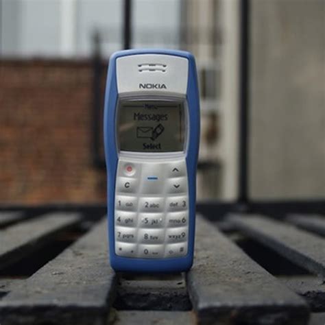 Nokia 1100 | ▤ full specifications: Nokia 1100: el teléfono más popular del mundo en términos de volumen enviado