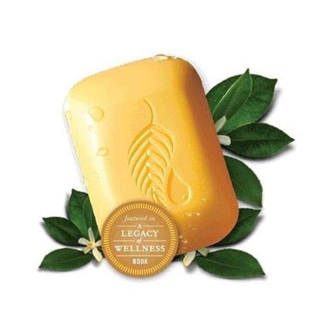 Started clearing my skin within days, after 3 days spots reduced in size dratically and i havent had anymore breakouts. Melaleuca Gold Bar Soap Reviews 2020