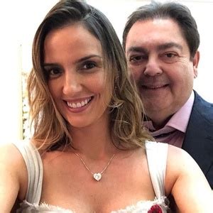 Get quick answers from espetao do faustao staff and past visitors. Ex-modelo, amiga de bailarinas: Conheça Luciana Cardoso ...