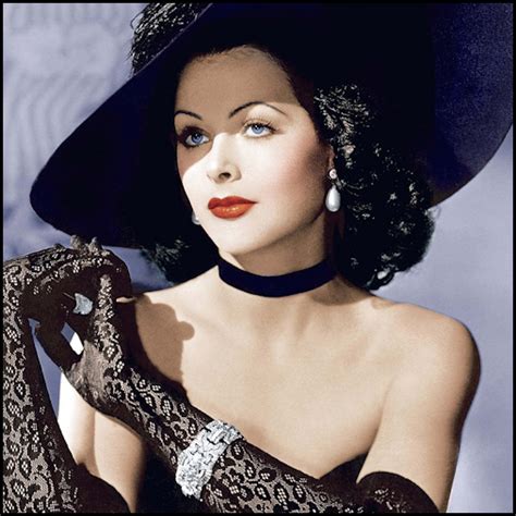 All you have to do is stand still and look stupid. Cienciarte: Hedy Lamarr