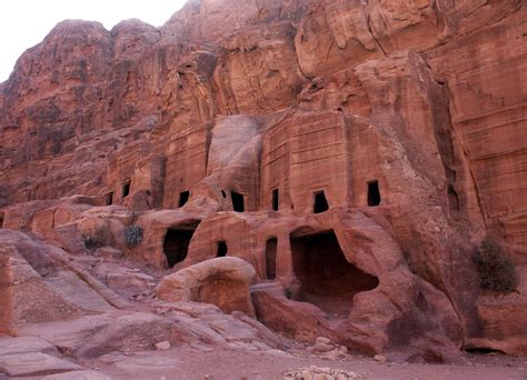 Here is my guide to following in the footsteps of indiana jones in petra jordan. Världens Underverk