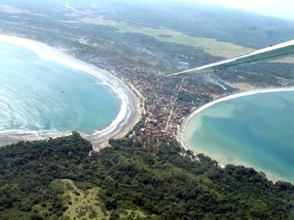 Itulah 11 daya pikat dari pantai pangandaran yang terletak di ciamis, jawa barat. pangandaran: PANTAI PANGANDARAN