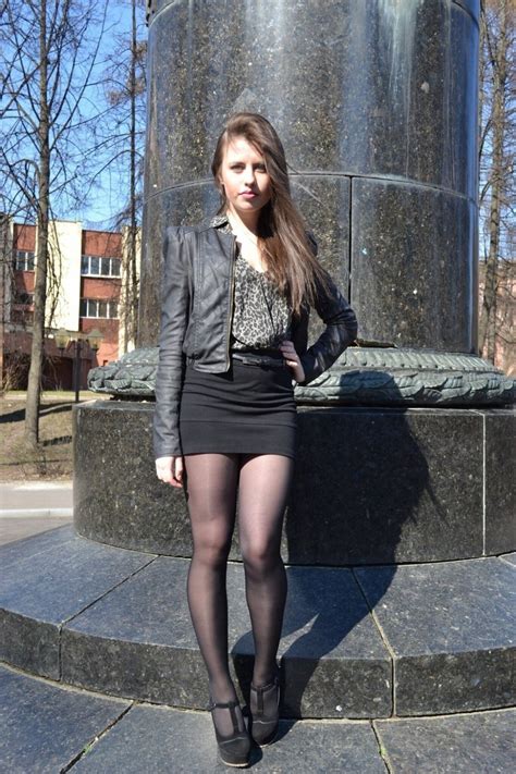 Amateur cutie ripping her sheer pantyhose all up. Candid Legs Tumblr