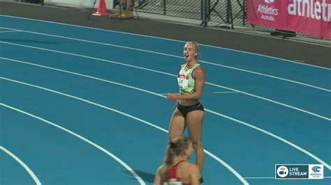 Ht1 100m hurdles women open sally pearson shield qsac brisbane 6 02 2021. Liz Clay - 100m Hurdles - YouTube