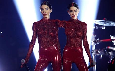 The group was formed in 2004 by identical twin sisters lisa and jessica origliasso. The Veronicas Are Here, Queer & Cleared To Slay The Mardi ...