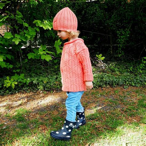 Im rippenmuster str., dabei in der 1. Kinderpullover mit Mütze "Ideal" 759023 | Rippenmuster mit ...