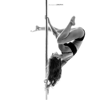 Ich bin kein experte, kenne aber ein zwei vorfälle im bekanntenkreis und kann dir nur raten, wenigstens ein paar anfangsübungsstunden nicht allein. Poledance Archive - Eat Travel Workout