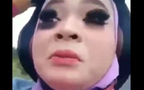 Twitter bacol menampilkan ukhti syahwat dan khilaf sampai colicoli terbaru 2021 masuk enak. Viral Ekspresi Ukhti Berbulu Mata Super Tebal Naik Motor ...