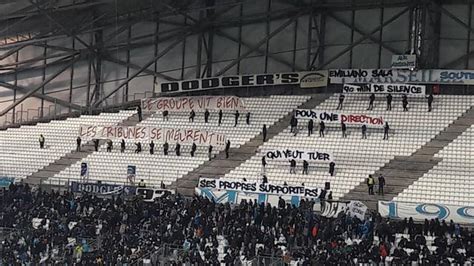 Cascade de forfaits avant le match à nancy. Banderole Psg Lille / Lille osc video highlights are ...