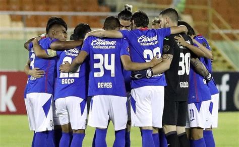 Robert dante siboldi revienta a sus jugadores tras caer ante los pumas unam. Concachampions: Convocatoria de Cruz Azul para la vuelta