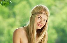 mpl talia wallp mplstudios rubias diademas sonrientes chicas headbands blondes wallpaperup wallpaperbetter