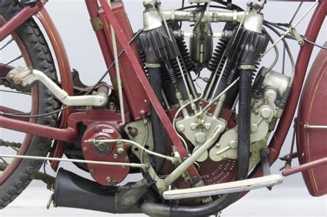 The most interesting part of the engine is the. Indian 1915 1000cc 2 cyl ioe 2611 - Yesterdays | Old ...