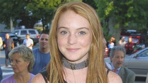 Lindsay lohan is heading to netflix this holiday season. Lindsay Lohan: So krass hat sie sich über die Jahre verändert