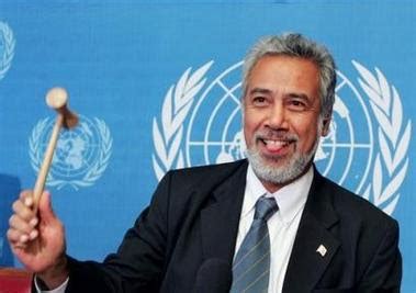 East timor's former guerrilla leader xanana gusmao repeatedly said he did not want to be the new country's first president, insisting he would rather be a pumpkin farmer or photographer. Páginas da História: Xanana Gusmão