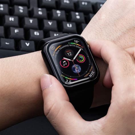 See apple.com/ca/watch for compatibility details. Apple Watch Series 4/5 - 44mm screenprotector en cover ...