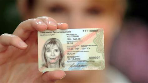 Der personalausweis kann beispielsweise verwendet werden. Neuer Personalausweis kommt und wird teurer - Persönliches ...
