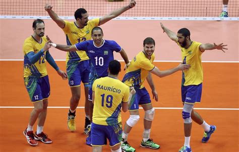 A seleção brasileira de voleibol masculino é a seleção nacional de voleibol adulta profissional brasileira, organizada e gerenciada pela confederação brasileira de voleibol (cbv). Sexta tem despedida de Bolt e Brasil na semi do vôlei ...