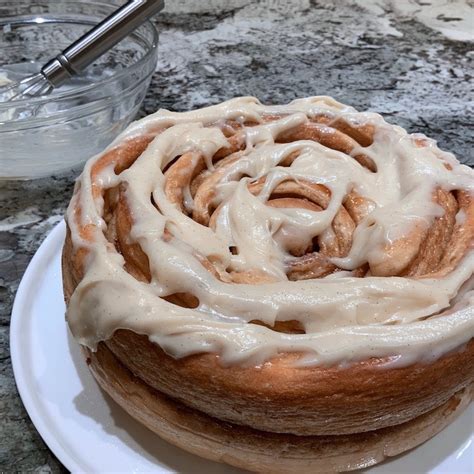 Dip a wire whisk in the icing. Cinnamon Rolls With Cream Cheese Icing Without Powdered ...