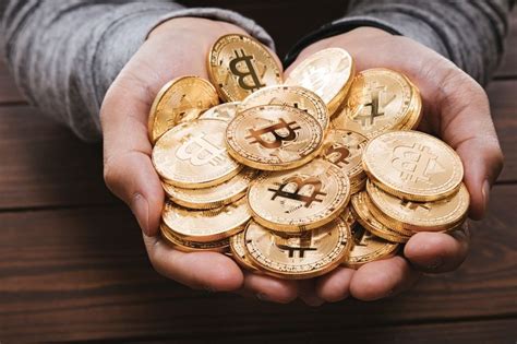 Bitcoin investment is for hodlers who are prepared to play the long game and sit on their coins for years. 9 Reasons Why Bitcoin is a Worthwhile Investment - DemotiX