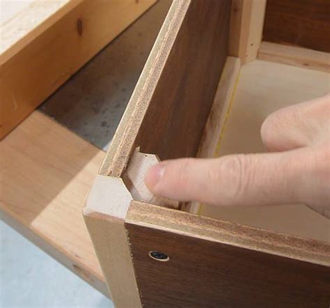 Multipurpose wooden panels for domestic application, home multipurpose circular plywood panels for domestic application, home improvement, handycrafts, decoration etc. Making a storage box from thin recycled plywood