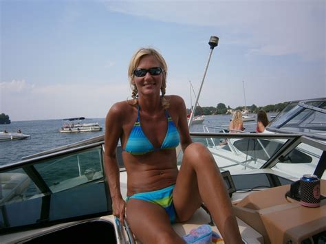 Be sure to vote up your. Post the best picture of your lady on your boat - Page 693 ...