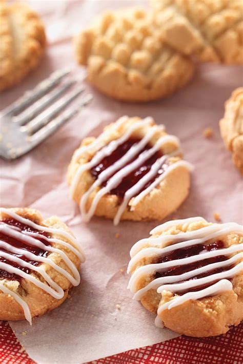 Simple mills almond flour peanut butter cookies, gluten free and delicious soft baked cookies, organic coconut oil, good for snacks, made with whole foods, 3 count (packaging may vary). Gluten-Free Almond Flour Shortbread Cookies | Recipe in 2020 | Gluten free christmas cookies ...