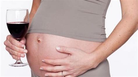 Dlaczego Polki piją w ciąży? | Papilot