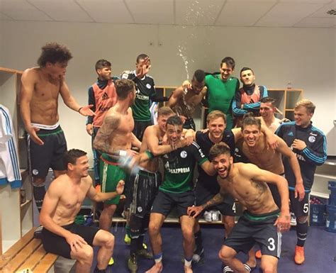 Schalke free live online streaming details augsburg and schalke 04 clash at wwk arena in a match of the 7th round of the bundesliga. Pin auf FC schalke 04