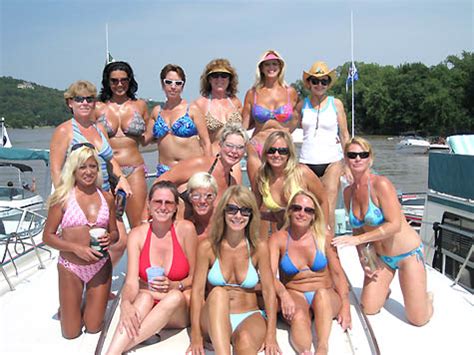 Hot girls hanging out in partycove 15 min. Alton Lake Girls Of Summer
