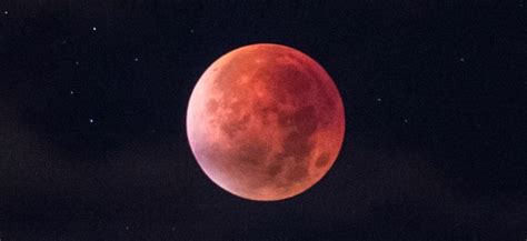Cette pleine lune de mars 2021 se produira dans l'axe balance/bélier. Une « Super Lune rose » va éclairer notre ciel la nuit prochaine - N'Radio