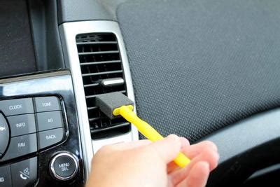 Just like a makeup brush, a toothbrush can do a lot of great things and is one of my favorite car cleaning hacks. DIY Car Detailing Hacks | DIYIdeaCenter.com