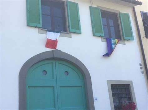 Senza legge zan l'italia è preistorica. Campo (Pisa): dopo l'incendio alla bandiera, il paese si ...