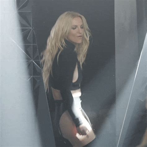The best gifs are on giphy. Sexy Britney Spears Music Video GIFs | POPSUGAR Entertainment UK Photo 6