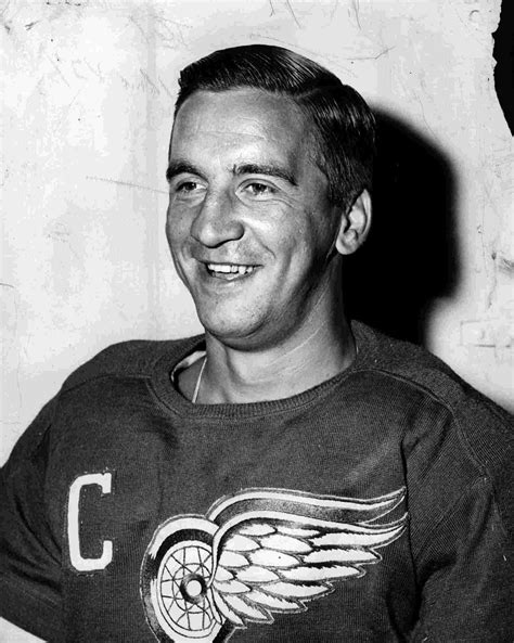 Who said the nhl has gone over completely to the young stars? Ted Lindsay had rare mix of points, penalty minutes, even ...