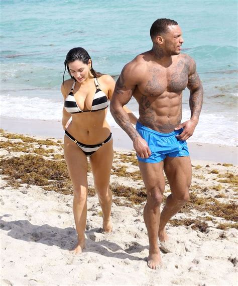 I can't help it. the star was caught out multiple times. Kelly Brook & David McIntosh Turn Up The Heat In Miami ...