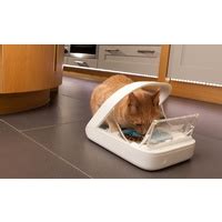 During this first stage of teaching your pet to use the feeder, the lid will not close after they have finished eating. Surefeed Microchip Pet Feeder