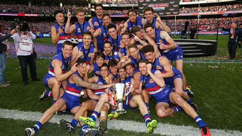 Cav + hayesy locked in the pair will be western bulldogs @westernbulldogs. RoCo Responds: Are the 2016 Western Bulldogs the worst ...