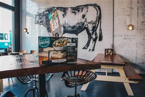 Back in the late nineties when the butcher's daughter sally returned to urban chicago after being abroad for two years, she was full of energy and wanted to create something to change the world. RESTAURANT - The Butcher Zürich | FASHION WHISPER - Der ...