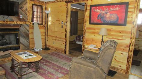 Maybe you would like to learn more about one of these? Berry Patch Cabin - Spearfish Canyon Lodge Hotel Rooms ...