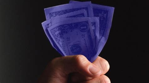 El precio del dólar en los principales bancos y casas de cambio. El dólar "blue" bajó hoy dos centavos y cerró a $ 12,64 ...