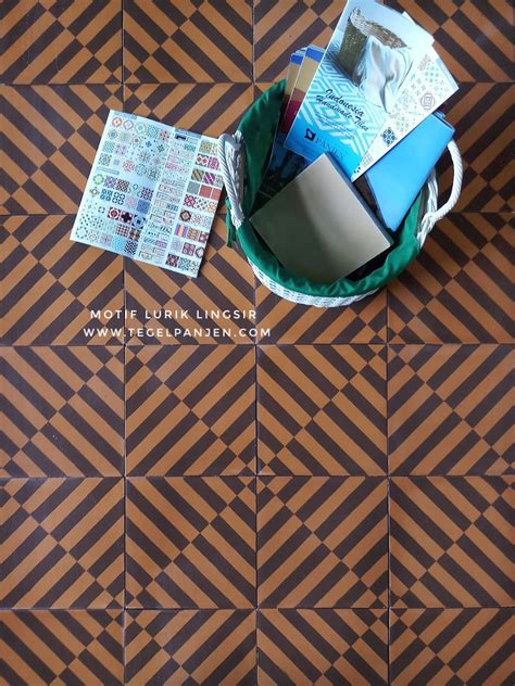 See more of kain batik banyumasan on facebook. LURIK LINGSIR - Tegel Motif Panjen