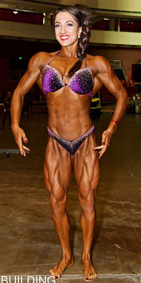 Download the perfect bodybuilding pictures. Valentina Mishina