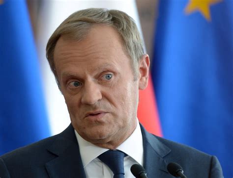 Tusk, who was poland's pm for several years, says he wants to help fight 'evil' of country's rightwing government. Tusk przyznał, że rozmawiał z Belką o Amber Gold ...